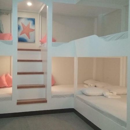 Sand Bar Beach Resort Насугбу Екстериор снимка