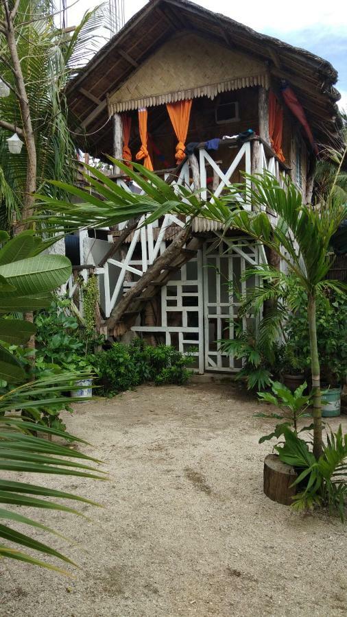 Sand Bar Beach Resort Насугбу Екстериор снимка